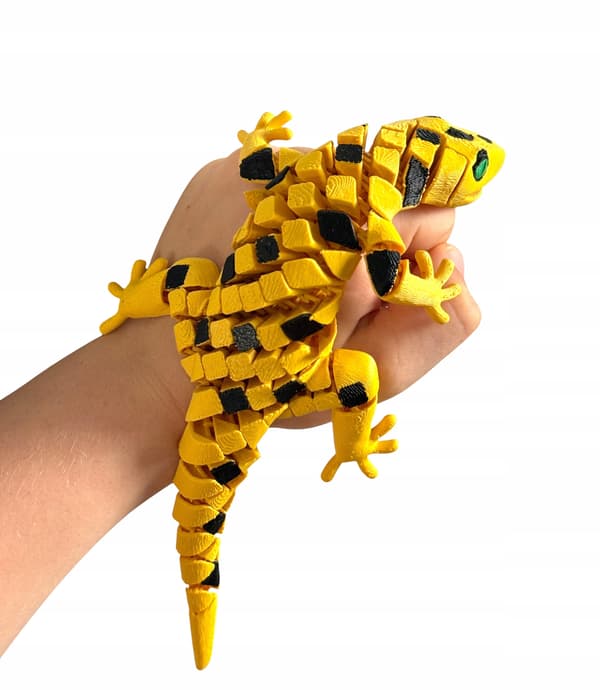 3D Segmented Gecko – an agile, flexible, moving toy and terrarium decoration