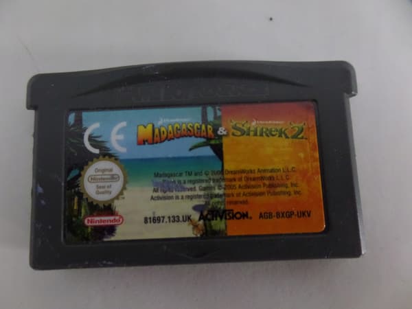 MADAGASCAR SHREK 2 Nintendo Game Boy Advance game