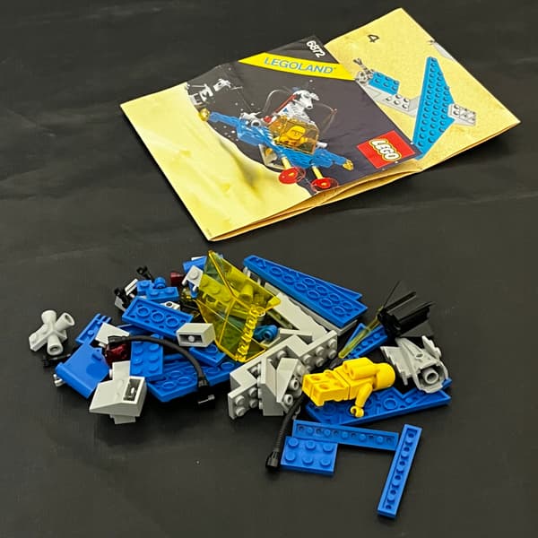 6872 LEGO Moon Patrol Ship