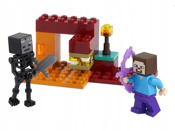 LEGO Minecraft 30331 Battle in the Nether