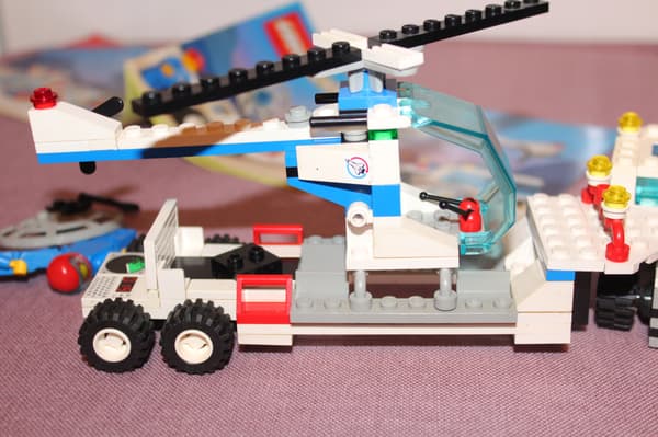 LEGO CITY TOWN 6336 INSTRUCTIONS: Launch Response Unit – A UNIQUE SET