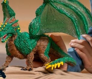JUNGLE DRAGON FIGURINE WITH MOVABLE WINGS BY ELDRADOR, 28 CM, FANTASY