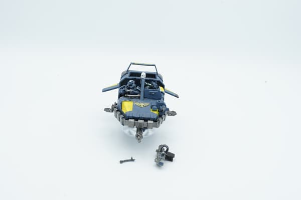 Warhammer 40k Space Marines Land Speeder Tornado plastic model