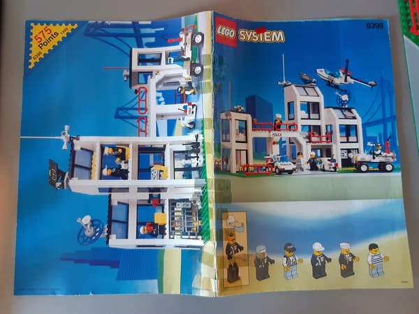 LEGO 6398 Central Precinct HQ (No. 2)