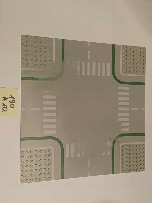 190A10. LEGO thin building plate 32x32, damaged, 2360