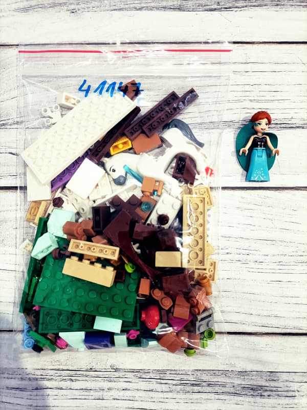 LEGO Disney 41147 Anna’s Snow Adventure – Second-hand
