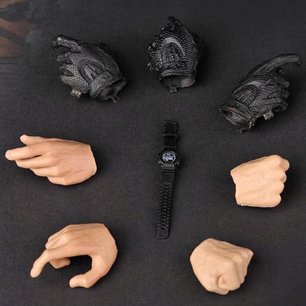 1:6 Action figure with accessories: Soldier