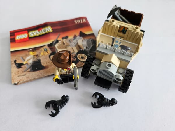LEGO 5918 Adventurers – Desert Rover + Instructions