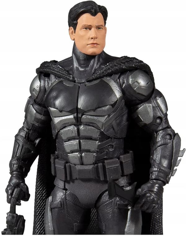 Large Bruce Wayne Batman Justice League DC Figurine