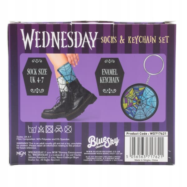 Wednesday – Gift set: key ring and socks