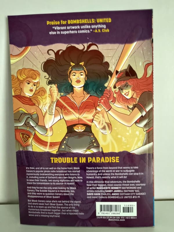 Bombshells: United Vol. 3: Taps by Marguerite Bennett