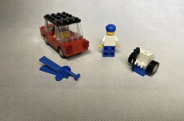 Lego 6655 – Car & Tyre Repair