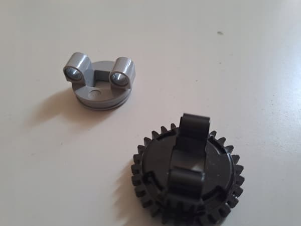LEGO 99009 99010 4652235 4652236 Small turntable