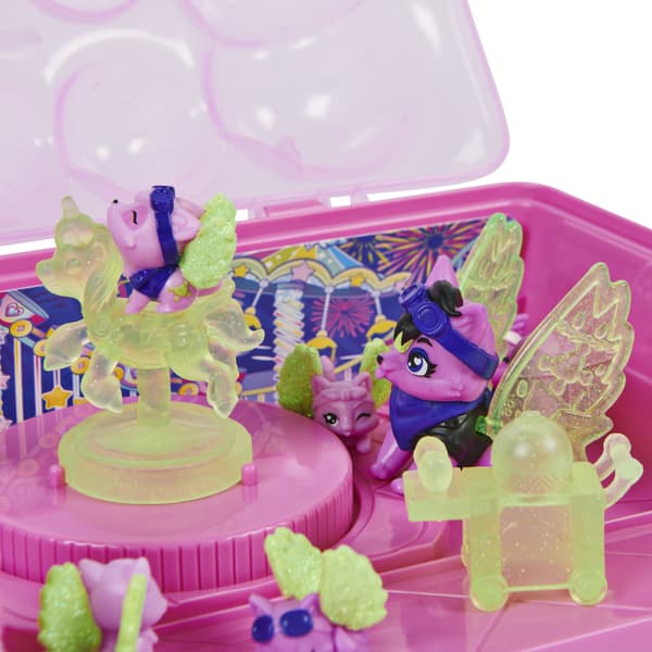 Spin Master Hatchimals Rainbow-Cation Wolf Family Figure Set