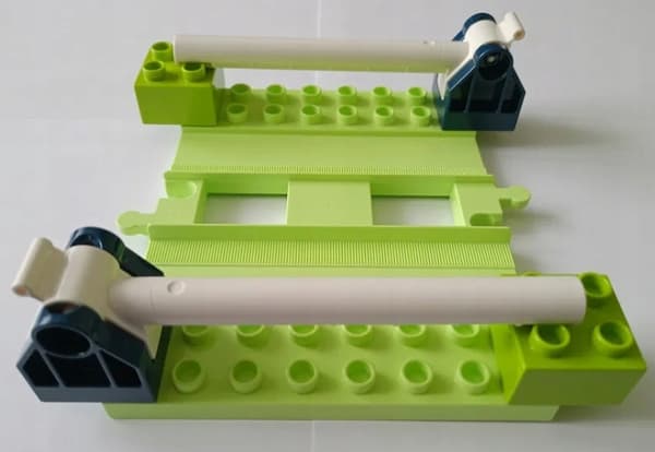 Lego 10874 Duplo Crossing with Barriers