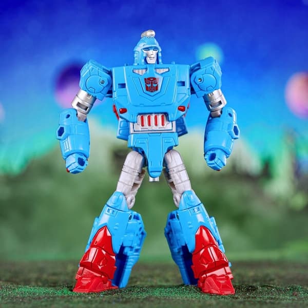Transformers Legacy Evolution Autobot Devcon Deluxe Figure – 13 Steps – 8+