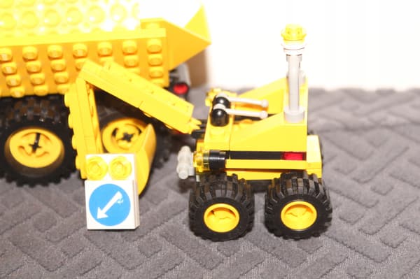 LEGO CITY TOWN 6581 Dig N' Dump SET