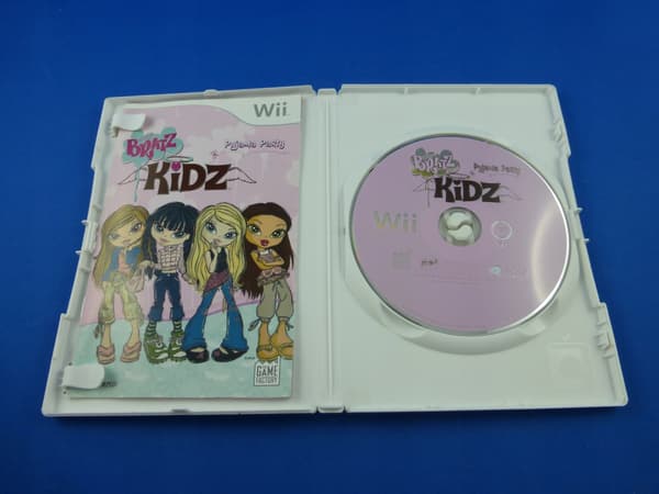 BRATZ KIDZ disc – in excellent condition, complete set – NINTENDO WII