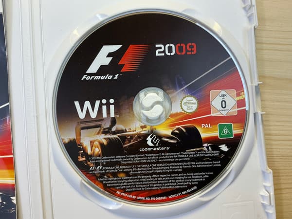 F1 2009 FORMULA 1 disc – very good+ condition, complete set for NINTENDO WII