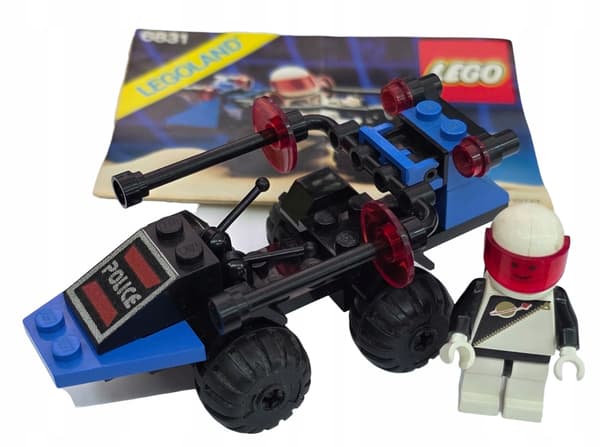 LEGO Space Police I 6831 Message Decoder from 1989