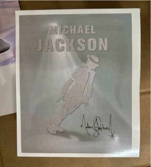 Michael Jackson ‘King of Pop’ figurine