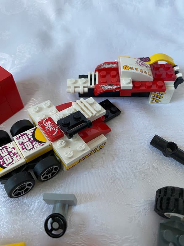 Assorted LEGO bricks