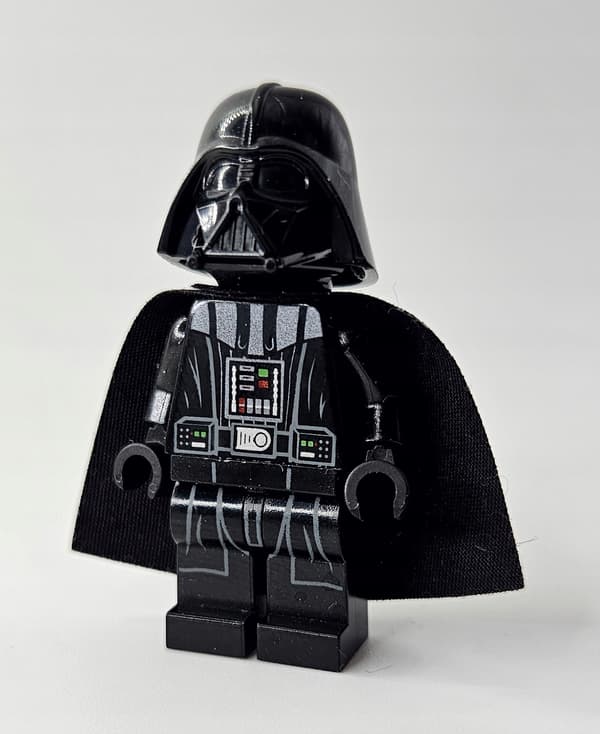 Lego Star Wars minifigure sw0636 Darth Vader (Type 2 Helmet) /