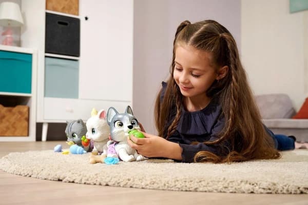 SIMBA PAMPER PETZ HUSKY INTERACTIVE TOY – DOG THAT DRINKS AND URINATES