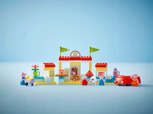 LEGO Duplo bricks – Peppa and the supermarket