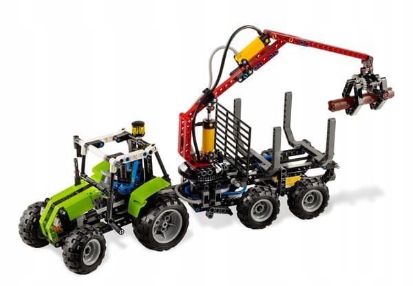 LEGO Technic: 8049 – Log Loader Tractor