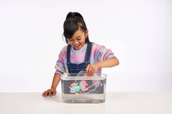 LITTLE LIVE PETS INTERACTIVE SWIMMING FISH AQUARIUM