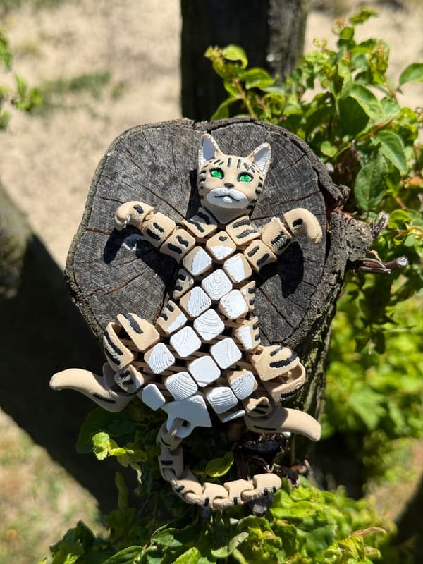 Kitten, 3D cat – movable, segmented figurine, stress-relief toy, novelty item