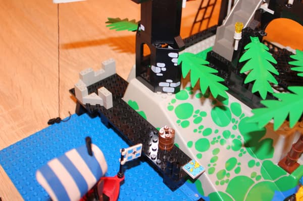 LEGO PIRATES ISLANDERS 6273-3 SET