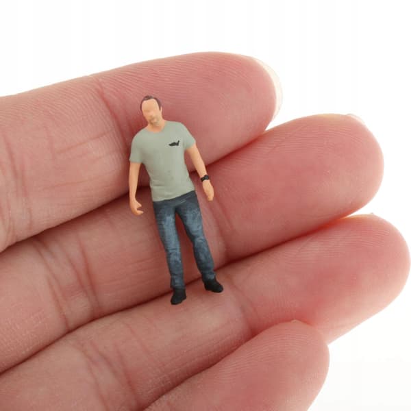 1:64 scale diorama, painted figure, resin model, Building Style 6 train