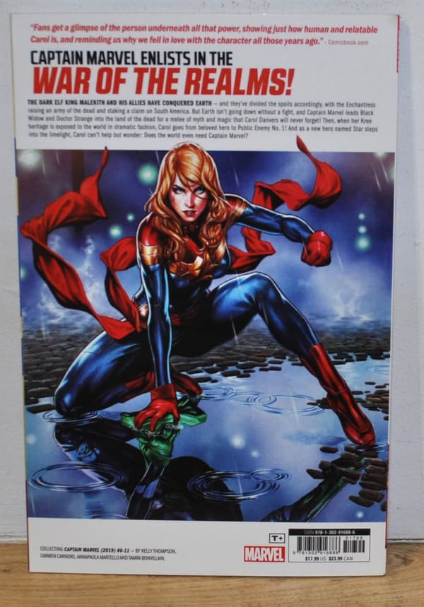 IDEAL Captain Marvel 2: Falling Star SC ENGLISH