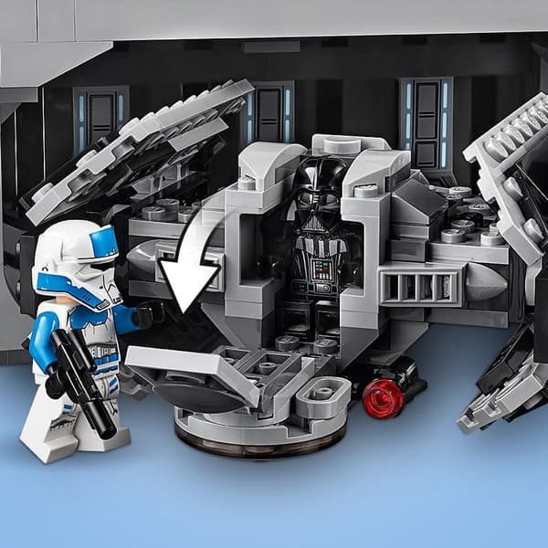 LEGO Star Wars 75251 LEGO 75251 Star Wars Darth Vader’s Castle (DENTED)