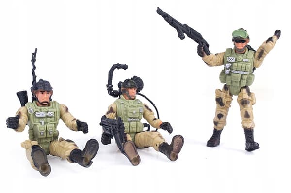 SOLDIER FIGURINES – MILITARY BASE – ARMY – COMMANDOS