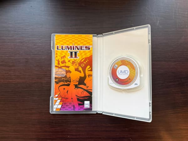 Lumines II PSP