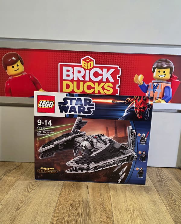 LEGO Star Wars 9500 Sith Fury-class Interceptor