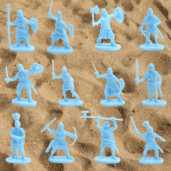 200 pieces – Plastic Medieval Knight, Soldier, Fencer, Army – Light Blue – 2–3 cm