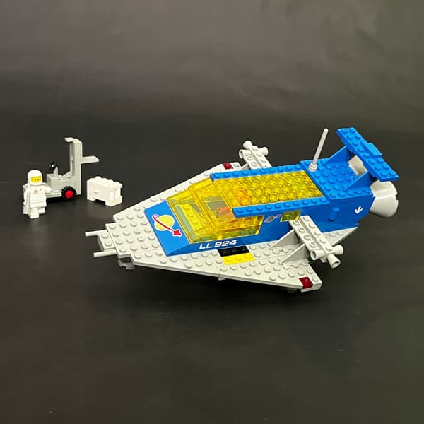 924 LEGO Space Cruiser