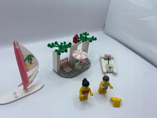 LEGO 6401 Town Beach