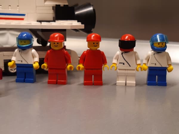 LEGO City 6346 Shuttle Launching Crew (No. 3)