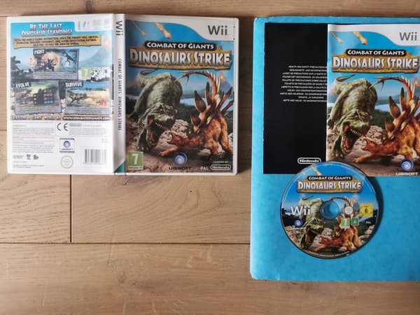 Combat of Giants: Dinosaurs Strike