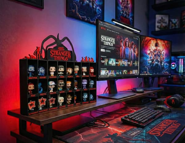 Collectors’ figurine shelf – Retro sci-fi style display organiser