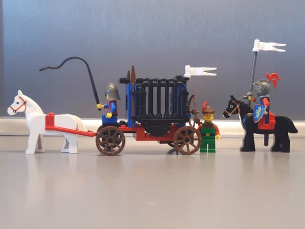 LEGO Castle 6042 Dungeon Hunters (No. 2)