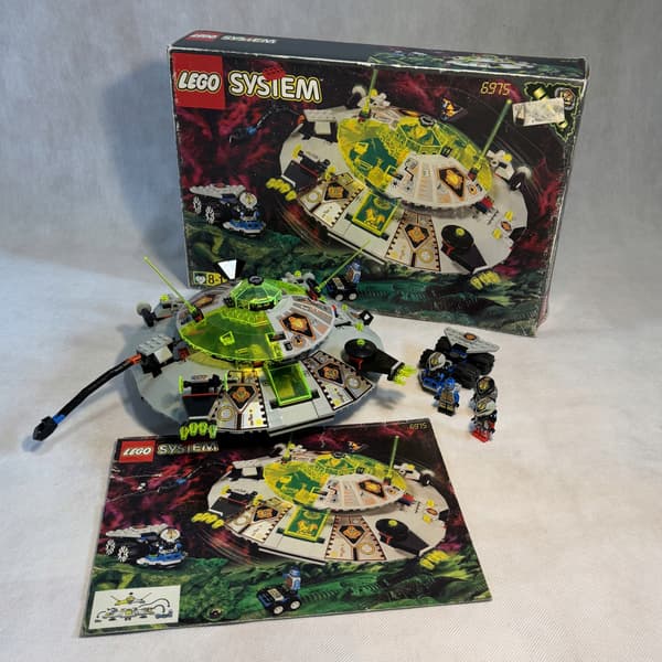 LEGO Set 6975 Alien Avenger UFO