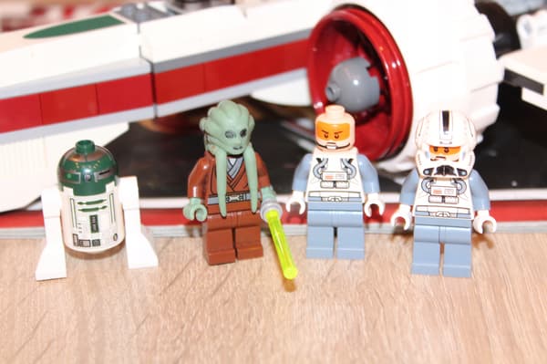 LEGO STAR WARS 8088 BOX AND INSTRUCTIONS