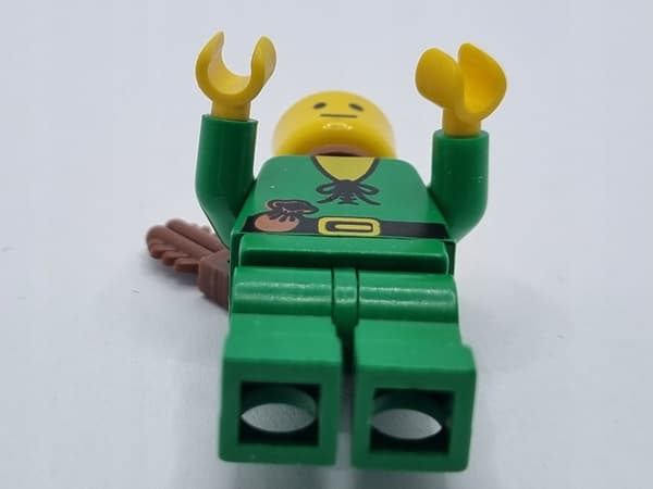 LEGO 6071 Castle Forestmen Figure: FORESTMAN Pouch cas320