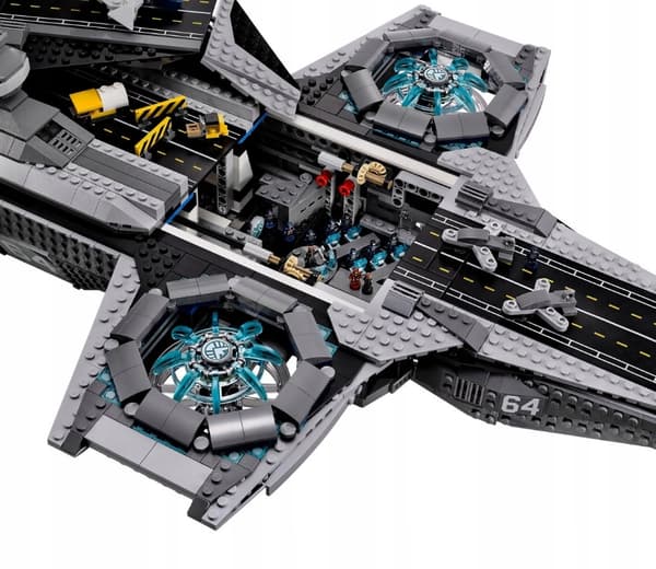 LEGO Super Heroes 76042 SHIELD Helicarrier